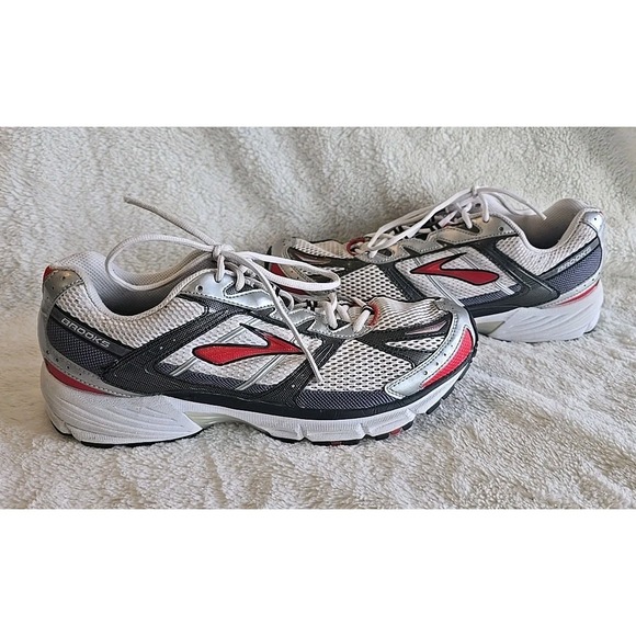 Men's Brooks Switch Size 11.5 Red White‎ Style # 41223961 - Picture 1 of 16
